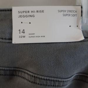 NWT American Eagle womens jeggings